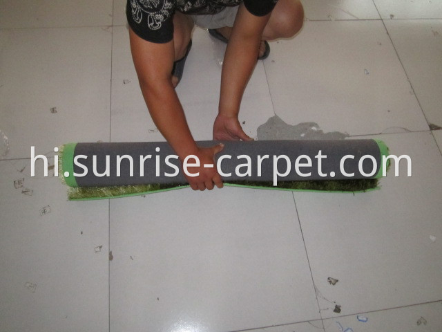 Roll the carpet by hand 